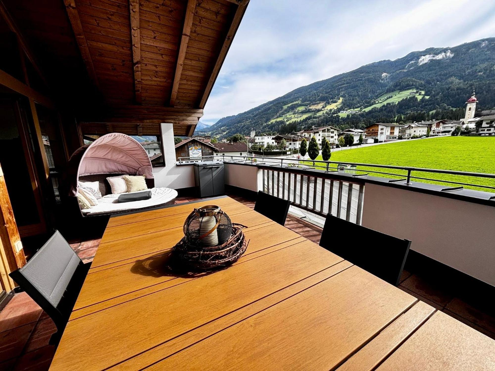 Apart Hartl Ried im Zillertal Exterior foto